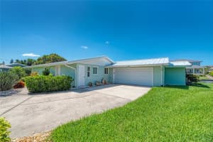 5577 Contento Dr, SARASOTA