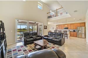 1985 MESIC HAMMOCK WAY, VENICE, FL 34292 Sold 03/31/25