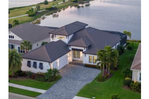 8076 GRANDE SHORES DRIVE, SARASOTA, FL 34240 Sold 06/27/24