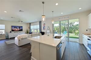 10516 CROOKED CREEK COURT, PARRISH, FL 34219 Sold 08/01/24
