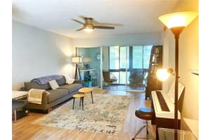 2155 WOOD ST #B6, SARASOTA, FL 34237 Sold 10/04/24