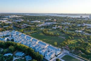 305 GOWDY ROAD, SARASOTA, FL 34237 Sold 02/03/25