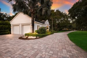 3336 OLD OAK DRIVE, SARASOTA, FL 34239 Sold 06/09/25