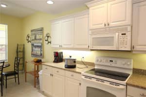 5531 KEY WEST PLACE, BRADENTON, FL 34203 Sold 10/02/24