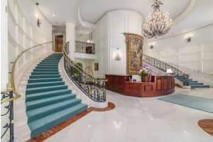 35 WATERGATE DRIVE, SARASOTA, FL 34236 Sold 09/20/24
