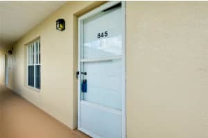 845 WEXFORD BOULEVARD, VENICE, FL 34293 Sold 04/29/25