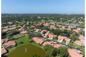 5993 WILSHIRE BOULEVARD, SARASOTA, FL 34238 Sold 07/10/24