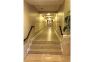 2760 COCONUT BAY LN 1M #217, SARASOTA, FL 34237 Sold 12/23/24