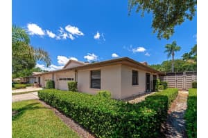 4503 LAKE VISTA DRIVE, SARASOTA, FL 34233 Sold 10/28/24