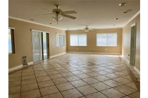 6613 BLUE HERON DRIVE, ST PETERSBURG, FL 33707 - MLS#MFRA4609313