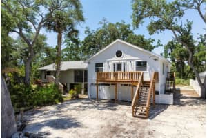 211 MOUNT PLEASANT ROAD, NOKOMIS, FL 34275 Sold 10/02/24