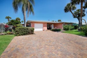 210 83RD STREET, HOLMES BEACH, FL 34217 Sold 02/27/25