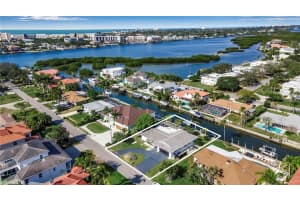 1649 Stanford Ln, SARASOTA