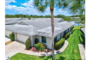 5563 BOUNTIFUL DRIVE, SARASOTA, FL 34233 Sold 11/25/24