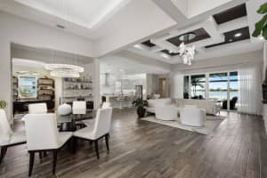 8128 GRANDE SHORES DRIVE, SARASOTA, FL 34240 Sold 08/12/24