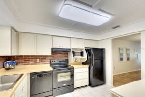 3038 LAKE BAYSHORE DRIVE, BRADENTON, FL 34205 Sold 05/30/24