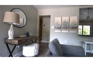 704 SEEDS AVENUE, SARASOTA, FL 34237 - MLS#MFRA4609890