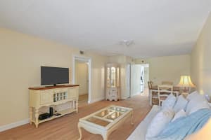 305 W 30TH AVE #A106, BRADENTON, FL 34205 Sold 10/18/24