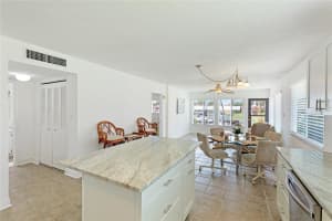9528 CAMINO COVE, BRADENTON, FL 34210 Sold 05/02/25