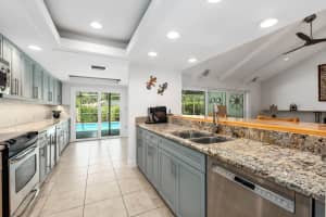 4007 COUNTRY VIEW DRIVE, SARASOTA, FL 34233 Sold 07/10/24