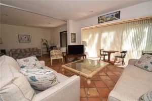 1626 BROOKHOUSE DRIVE, SARASOTA, FL 34231 - MLS#MFRA4610283
