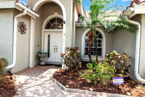 3813 72ND TERRACE, SARASOTA, FL 34243 Sold 10/13/24