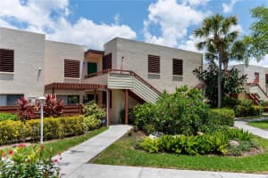 613 SPRING LAKES BOULEVARD, BRADENTON, FL 34210 Sold 12/27/24