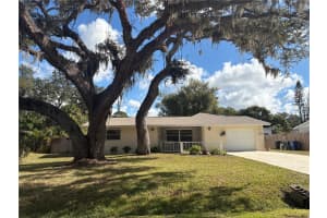 2025 Amanda Dr Sarasota, FL 34232 - Off Market
