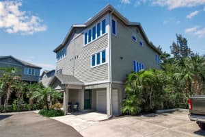 511 FOREST WAY, LONGBOAT KEY, FL 34228 Sold 11/05/24