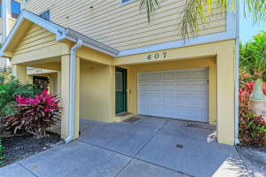 607 CEDARS COURT, LONGBOAT KEY, FL 34228 Sold 07/18/24
