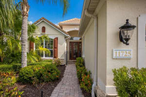 11725 STRANDHILL COURT, LAKEWOOD RANCH, FL 34202 Sold 10/14/24