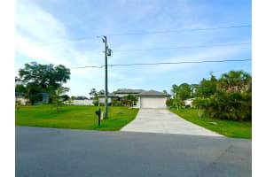 2760 CHIPLEY AVENUE, NORTH PORT, FL 34286 - MLS#MFRA4610695