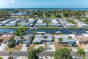 9815 ROYAL PALM DRIVE, BRADENTON, FL 34210 Sold 08/10/24