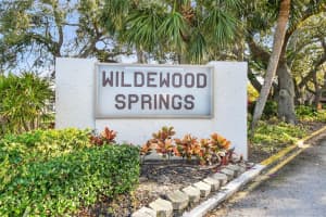 511 LAKESIDE DR #511, BRADENTON, FL 34210 Sold 07/17/24