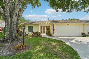 4293 OAKHURST CIRCLE, SARASOTA, FL 34233 Sold 08/29/24