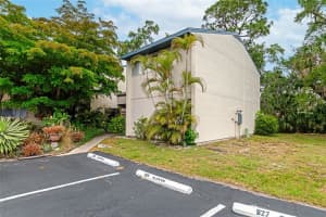 929 BYRON COURT, SARASOTA, FL 34243 Sold 07/02/24