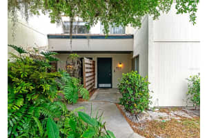 929 BYRON COURT, SARASOTA, FL 34243 Sold 07/02/24