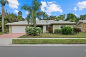 7528 BILTMORE DRIVE, SARASOTA, FL 34231 Sold 01/23/25