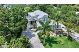 1555 SANDPIPER LANE, SARASOTA, FL 34239 Sold 12/06/24
