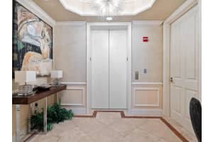 35 WATERGATE DRIVE, SARASOTA, FL 34236 Sold 10/15/24