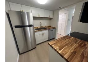 2611 PINE LAKE TERRACE, SARASOTA, FL 34237 - MLS#MFRA4611421