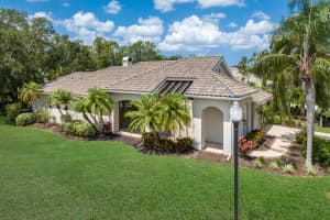 9944 ROYAL LYTHAM AVENUE, BRADENTON, FL 34202 Sold 07/02/24