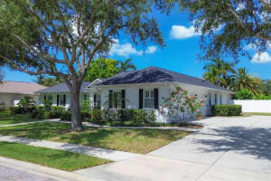 2035 84TH STREET CIRCLE, BRADENTON, FL 34209 Sold 07/31/24
