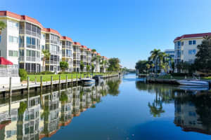 1300 PORTOFINO DRIVE, SARASOTA, FL 34242 Sold 01/31/25