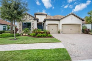 7123 WHITTLEBURY TRAIL, LAKEWOOD RANCH, FL 34202 Sold 10/24/24