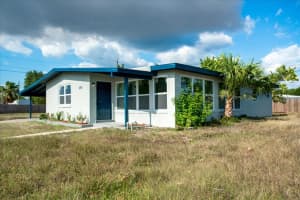 2288 PICNIC STREET, PORT CHARLOTTE, FL 33952 Sold 09/20/24