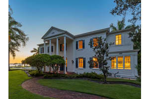 4521 BAY SHORE ROAD, SARASOTA, FL 34234 Sold 08/01/25