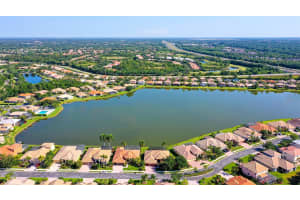 6996 74TH STREET CIRCLE, BRADENTON, FL 34203 Sold 10/18/24