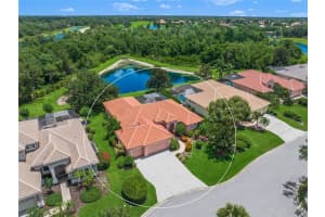 6807 HONEYSUCKLE TRAIL, LAKEWOOD RANCH, FL 34202 Sold 09/13/24