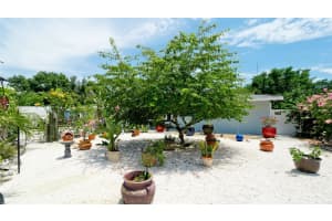 3005 39TH AVENUE, BRADENTON, FL 34205 Sold 07/11/25